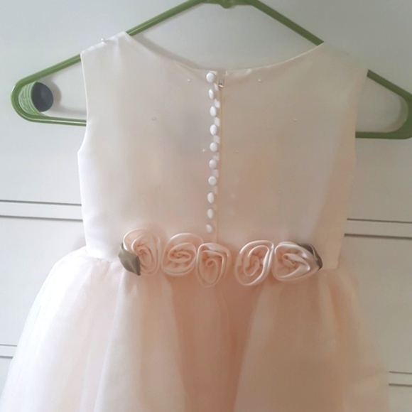 Girl's Dress - Picture 4 of 12